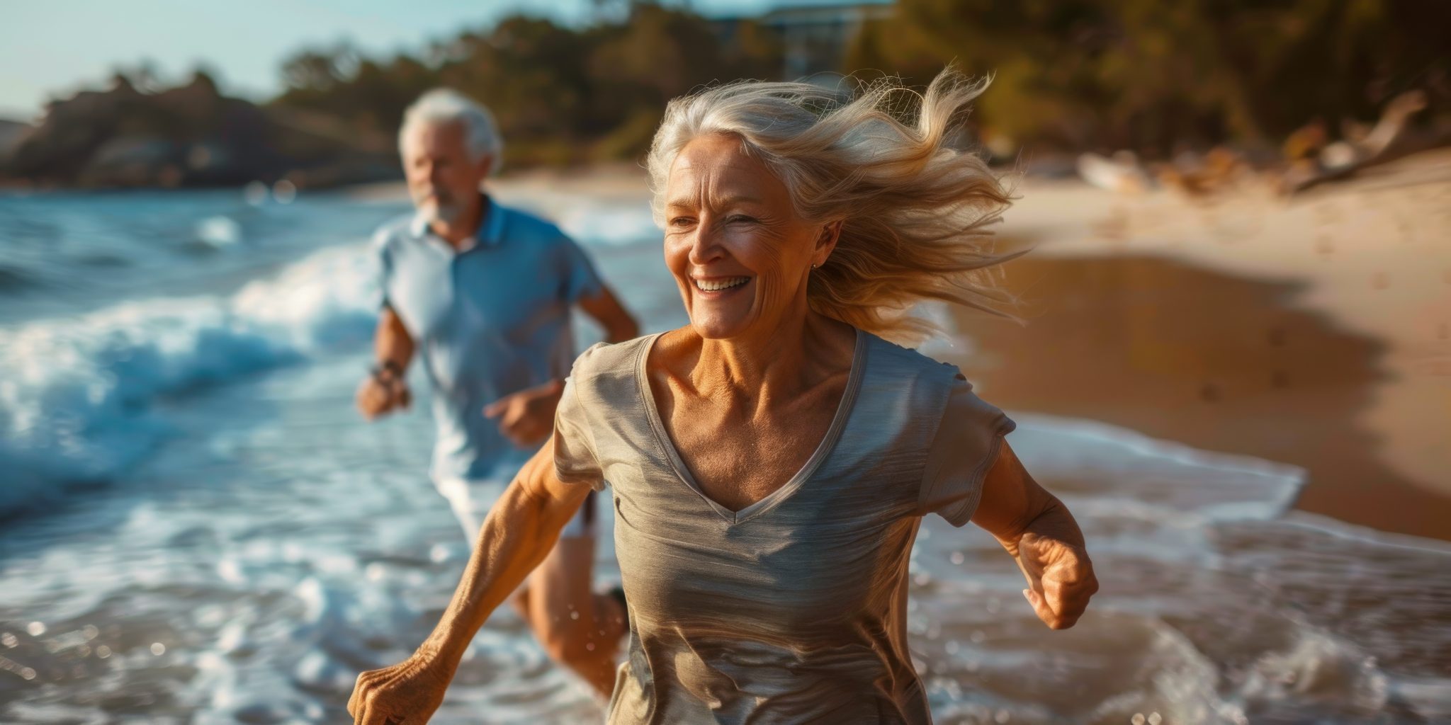 kvinna med hälsosamt kolesterol, naturligt sätt att sänka kolesterol med kost.